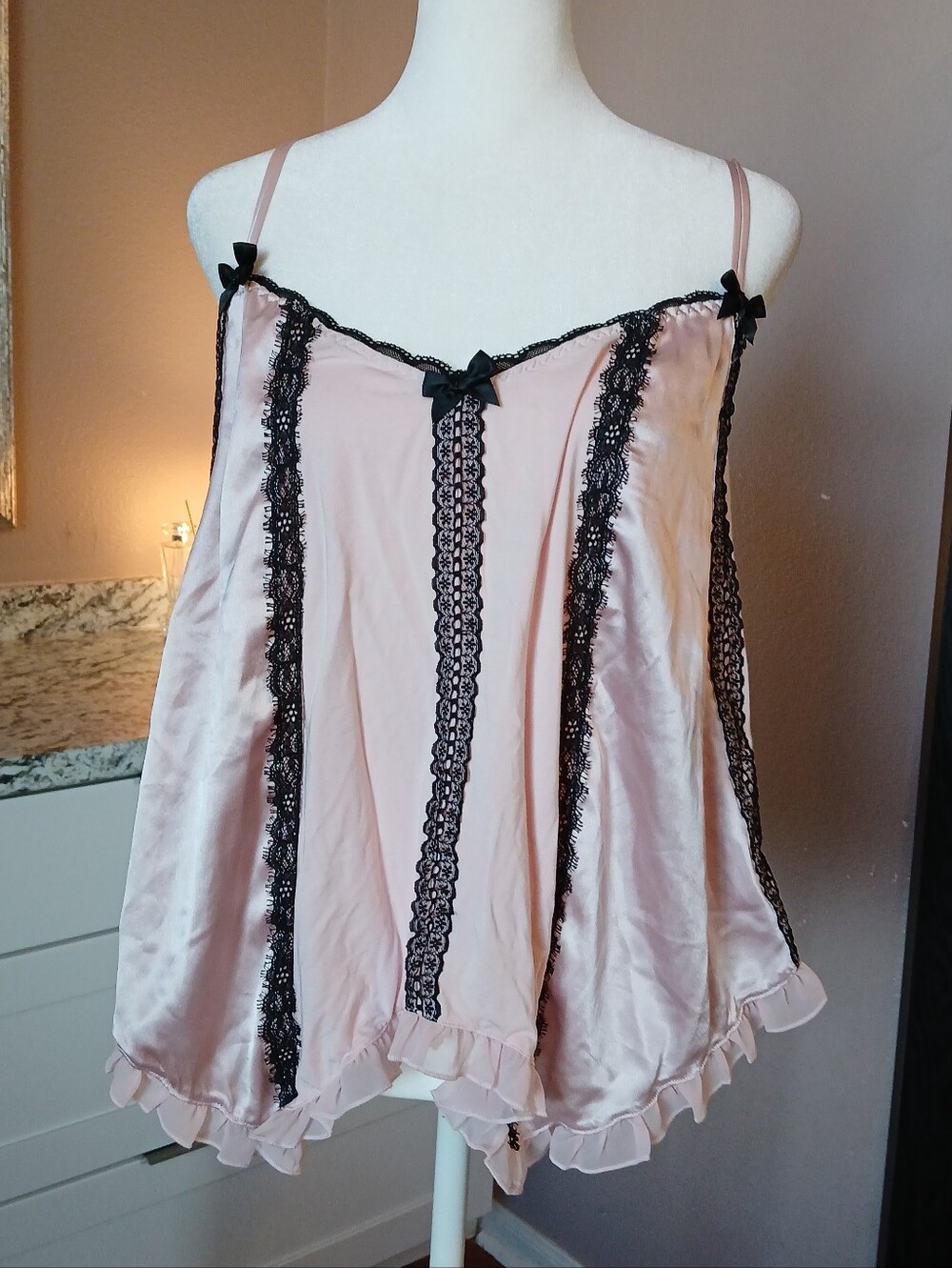 VS Victoria's Secret Chemise Top Pink Black Spaghetti Strap Flouncy Tank Sz S